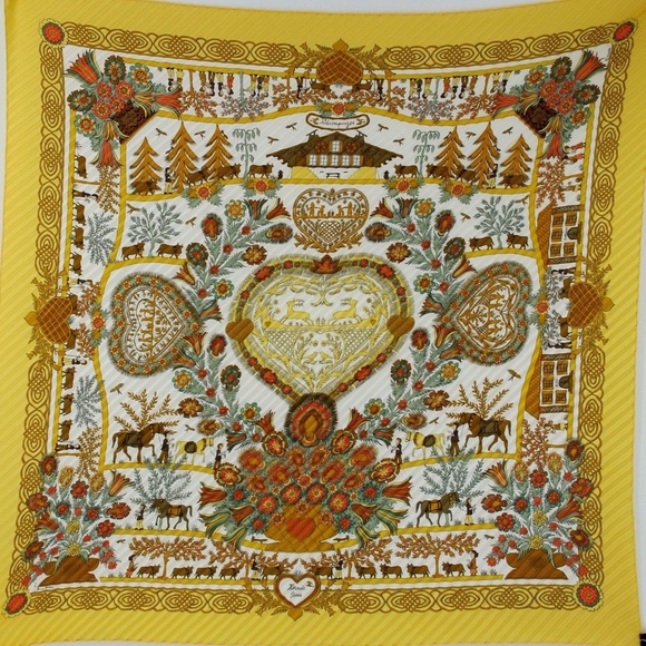 Pleated Hermes Scarf - Picture 4 of 5